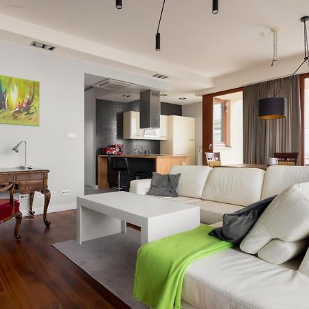 Hlonda Deluxe Apartment With Terrace 华沙 外观 照片