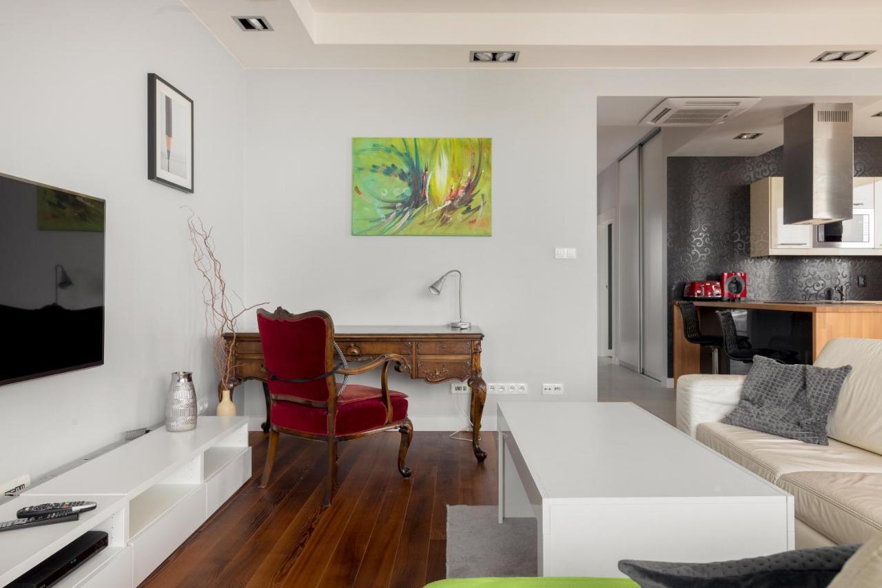 Hlonda Deluxe Apartment With Terrace 华沙 外观 照片