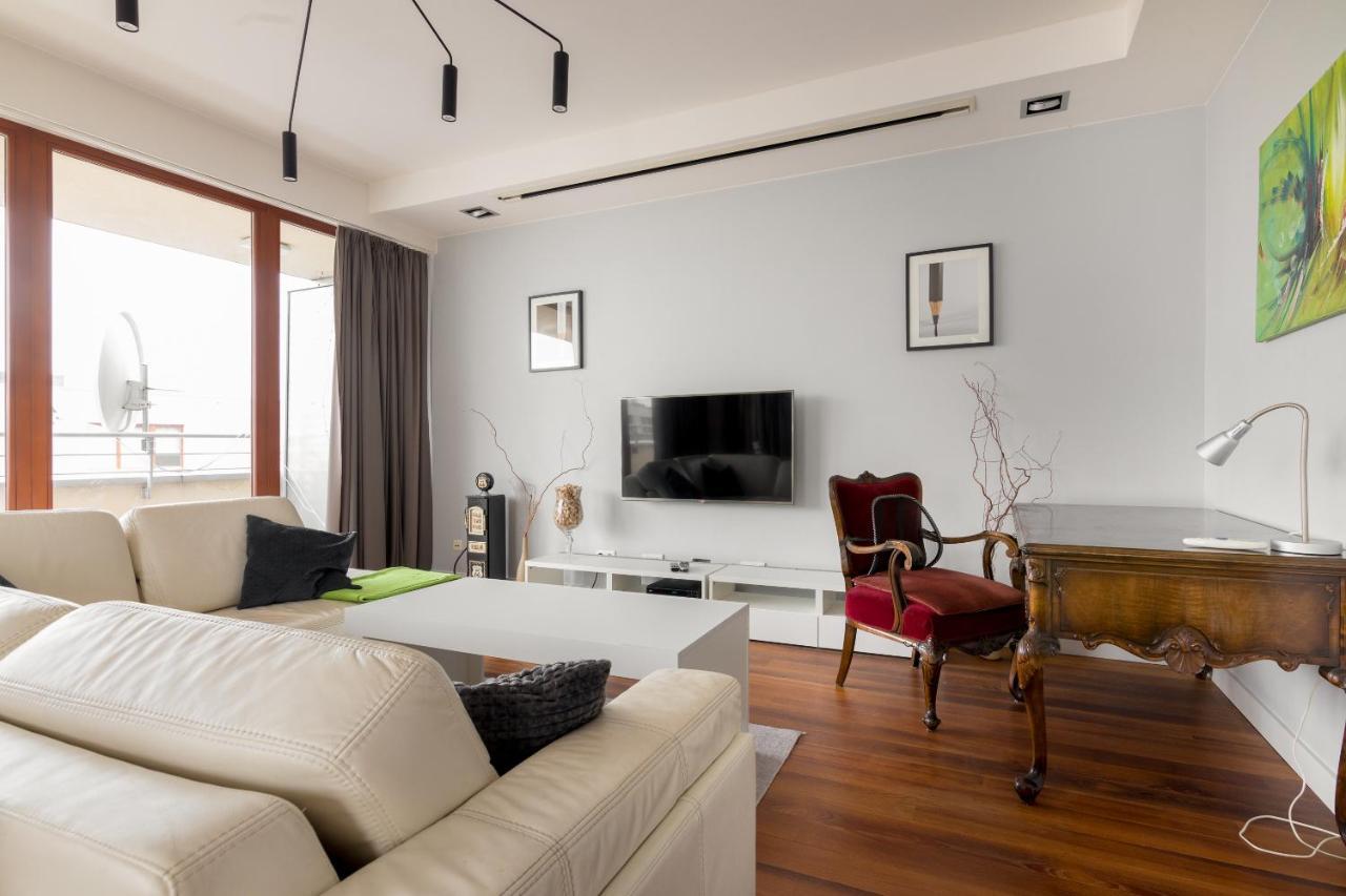 Hlonda Deluxe Apartment With Terrace 华沙 外观 照片